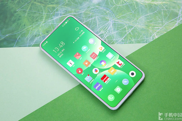 魅族20系列:再次选择白色前面板 打造个性化手机产品