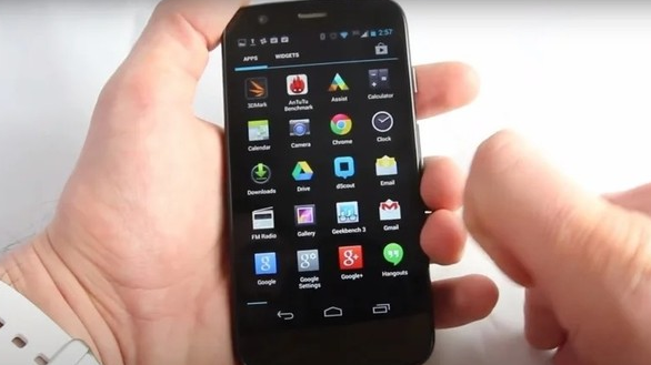 摩托罗拉手机:性价比引领市场 重返全球舞台