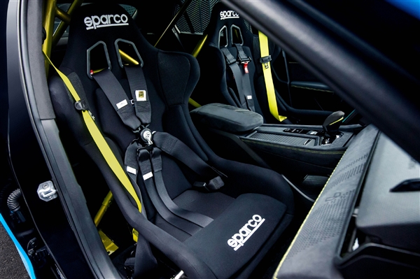 领克发布03高性能特别版,中国汽车史上首度官改赛车