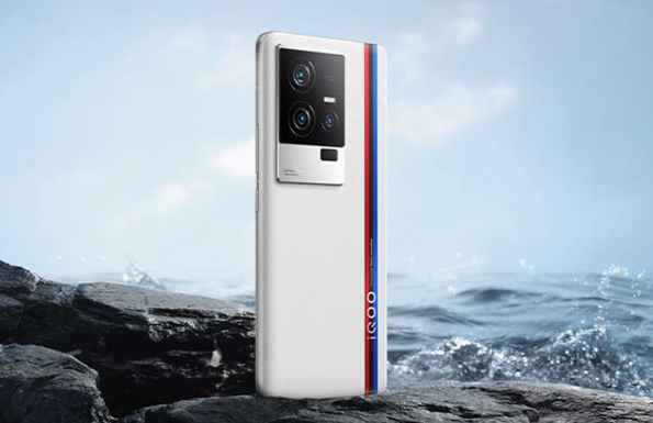 iQOO 11S震撼登场:200W超快充、IMX866主摄 引领手机科技潮流!